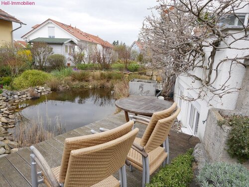 Weilheim an der Teck Schönes Wohnhaus in ruhiger Lage mit sehr schön angelegtem Garten 